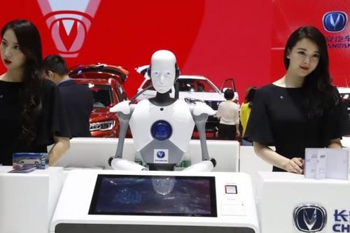 Báo cáo: AI tác động tới nữ giới nhiều hơn nam giới trong công việc