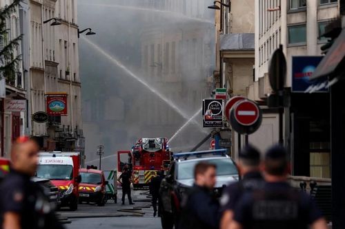 Nổ lớn ở Paris khiến ít nhất 37 người bị thương