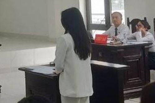 Lĩnh án vì xâm phạm quyền sở hữu công nghiệp