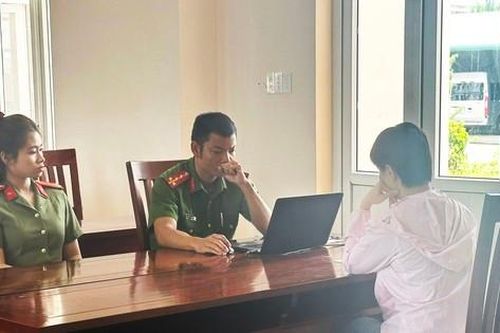 Lăng mạ nữ lao công, bị phạt 2,5 triệu đồng