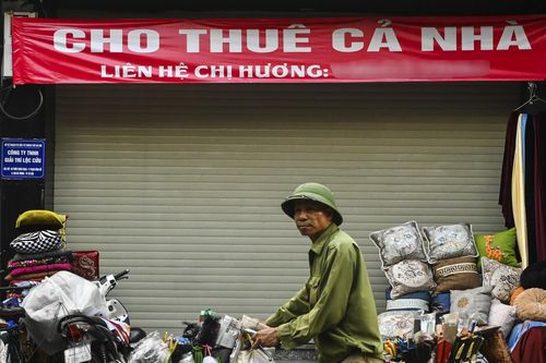 Mặt bằng phố lớn Hà Nội khó tìm khách thuê