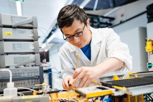 'Việt Nam có sức hút mạnh mẽ với các nhà sản xuất vi mạch, chất bán dẫn'
