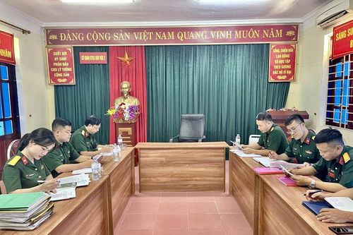 Trực tiếp kiểm sát việc tiếp nhận, giải quyết nguồn tin về tội phạm tại Cơ quan điều tra hình sự khu vực 2, quân khu 4