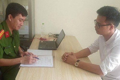 Bắt đối tượng làm giả sổ đỏ để vay tiền