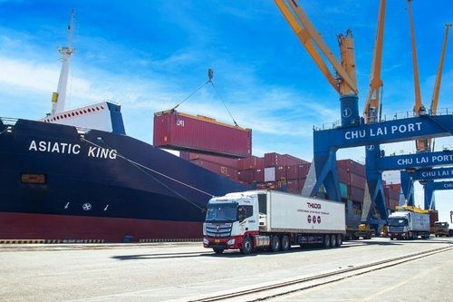 Tặng bằng khen cho 20 doanh nghiệp, cá nhân về thành tích nộp thuế