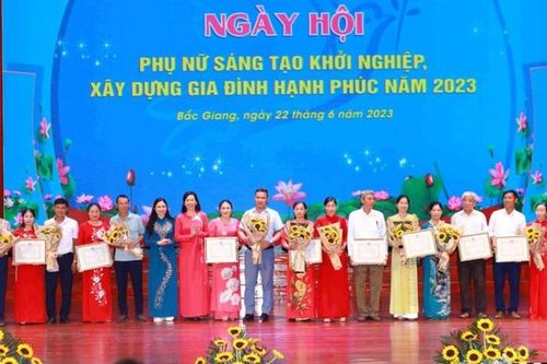 Bắc Giang: Ngày hội phụ nữ sáng tạo khởi nghiệp, xây dựng gia đình hạnh phúc năm 2023