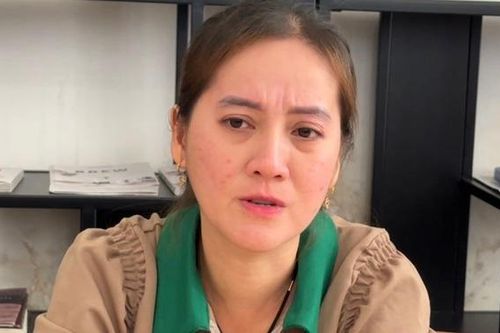 Con gái NSƯT Vũ Linh có mặt tại tòa, cung cấp bằng chứng khi bị cô ruột kiện đòi chia thừa kế