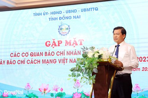 Xây dựng sự nghiệp báo chí giàu tính chiến đấu, nhân văn, chuyên nghiệp, hiện đại