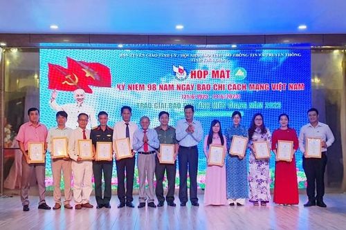 Kiên Giang: Họp mặt kỷ niệm Ngày báo chí CMVN và Trao Giải báo chí năm 2023