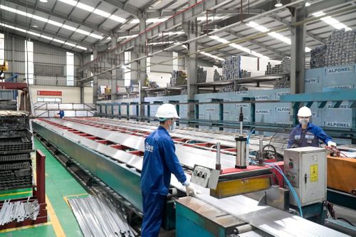 Những doanh nghiệp nhôm đặt mục tiêu kinh doanh vượt khó