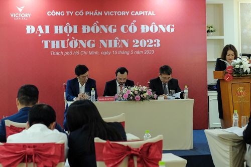 5 nhà đầu tư muốn mua 100 triệu cổ phiếu PTL với giá gấp đôi thị trường