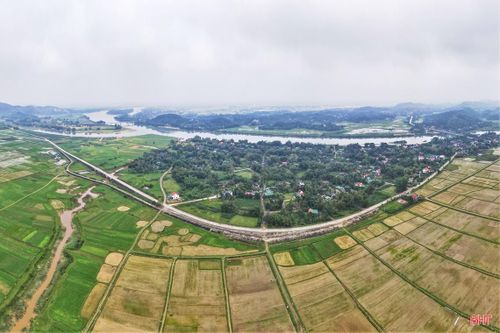 'Vấn đề căn cơ nhất của thị trường vẫn là tài chính đất đai'