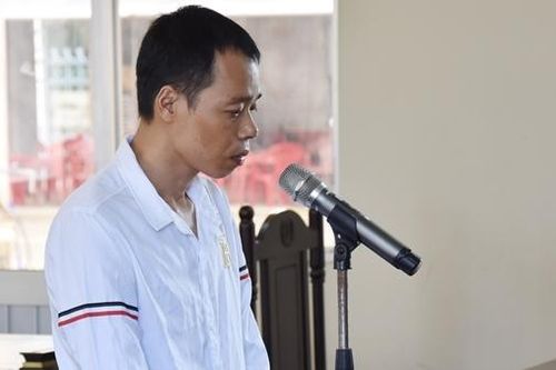 Đâm người đàn ông đang ngủ, hung thủ lãnh án 12 năm tù