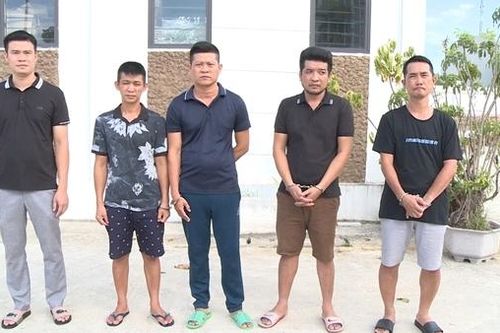 Phát hiện đường dây sản xuất, mua bán 2,7 tấn trà sữa giả