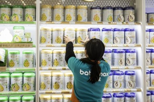 Trung Quốc: Siết chặt quản lý sữa công thức cho trẻ
