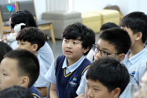Trường học mở kênh nội dung số, đập tan định kiến 'trẻ con thì biết cái gì'