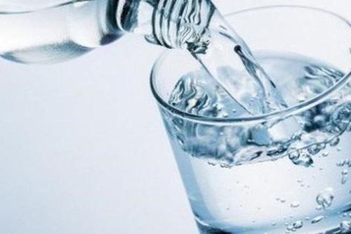 Uống nước thời điểm nào, uống bao nhiêu ml một ngày thì tốt cho sức khỏe?
