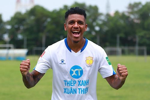 CLB Nam Định chiêu mộ cựu cầu thủ U23 Brazil