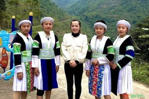 Nữ đảng viên xông pha, làm việc khó