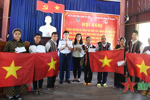Cảnh sát biển với đồng bào dân tộc, tôn giáo