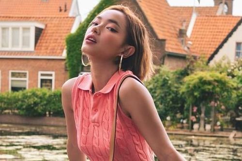 'Fashionista hàng đầu V-biz' Châu Bùi khoe nhan sắc ở châu Âu: 'Có những ngày chỉ kịp ngủ 3 tiếng'