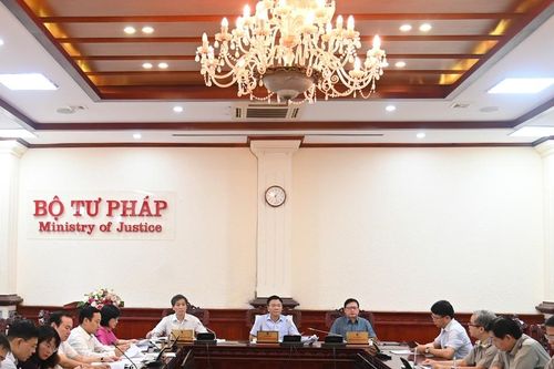 Bộ trưởng Lê Thành Long ghi nhận những chuyển biến tích cực trong công tác THADS