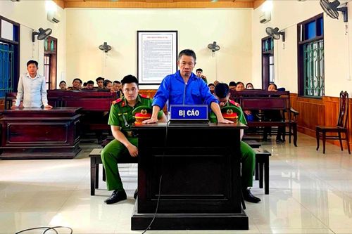 Đâm người trọng thương vì bị 'vu khống' chuyện ngoại tình