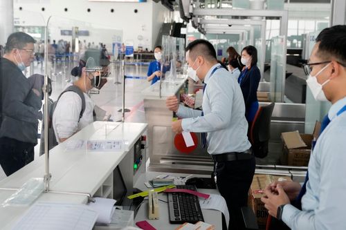 'Trải thảm' cho tư nhân đầu tư vào sân bay diện khó khăn