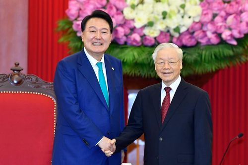 Tổng Bí thư, Thủ tướng, Chủ tịch Quốc hội tiếp Tổng thống Hàn Quốc