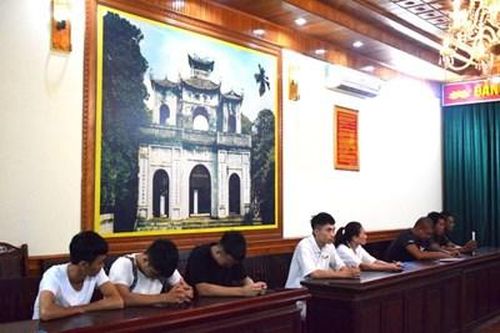 Triệt phá vụ đánh bạc dưới hình thức xóc đĩa, thu giữ trên 183 triệu đồng