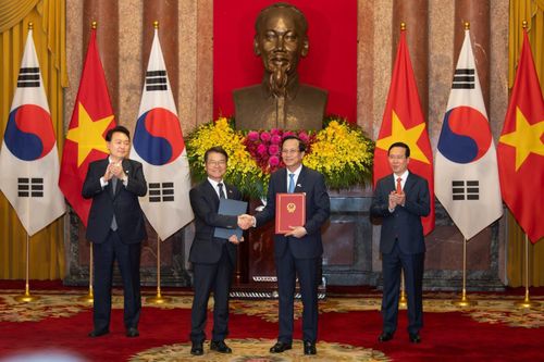 Ký biên bản ghi nhớ về phái cử và tiếp nhận lao động Việt Nam sang làm việc tại Hàn Quốc