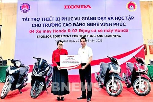 Honda tặng ô tô, xe máy và động cơ xe cho các trường cao đẳng, trung cấp nghề