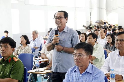 Công an TP. Long Xuyên lắng nghe ý kiến người dân năm 2023