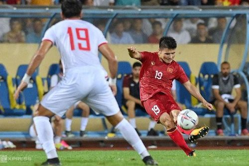 Chờ màn ra mắt của những bản hợp đồng mới