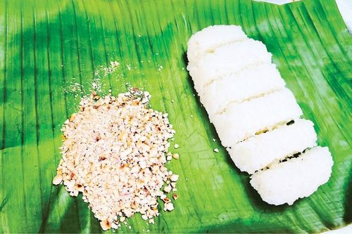 Cơm nắm của mẹ