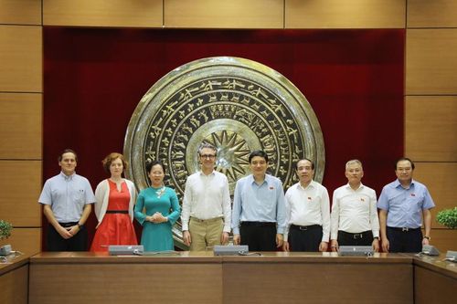 Chủ nhiệm Ủy ban Văn hóa, Giáo dục Nguyễn Đắc Vinh tiếp Đại sứ, Trưởng phái đoàn Liên minh châu Âu