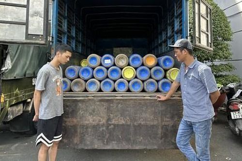 Công an TPHCM và Bình Dương phối hợp bắt giữ vụ vận chuyển hơn 21 tấn khí cười