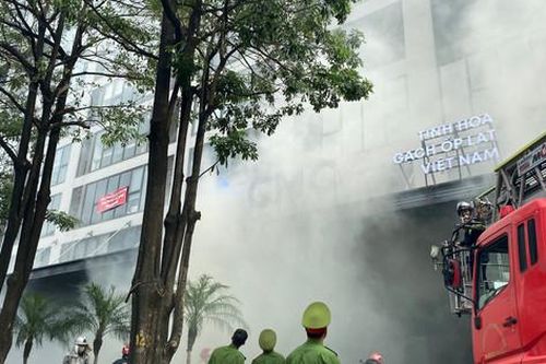 Thực tập phương án chữa cháy, tìm kiếm cứu nạn ở nhà cao tầng