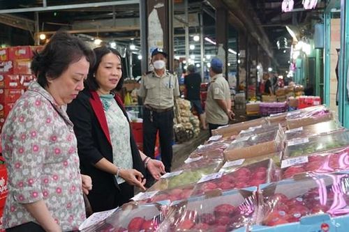 Truy quét thực phẩm bẩn