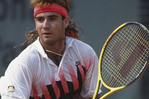Agassi và máy bắn bóng đáng ghét