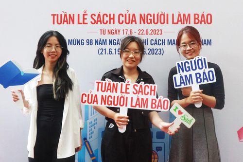 Cuộc hội ngộ của những người làm báo, viết sách