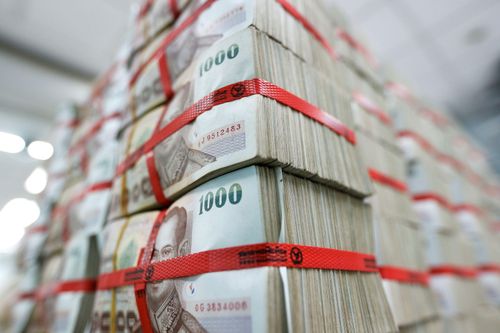 Sự sụp đổ gây rúng động của gã khổng lồ cáp điện Thái Lan