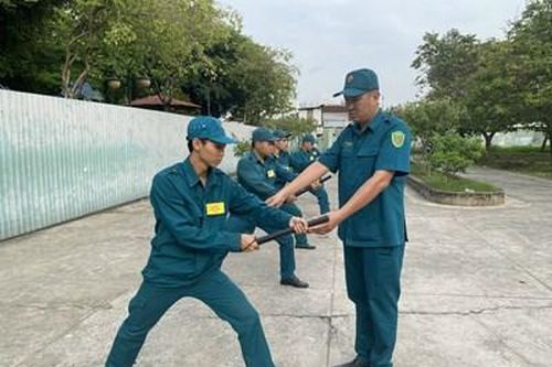 Điểm sáng vượt khó, huấn luyện giỏi