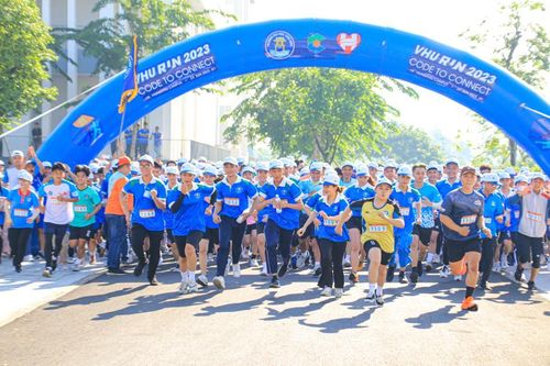 Trường ĐH Văn Hiến tổ chức giải chạy bộ gây quỹ giúp học sinh, sinh viên khó khăn