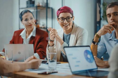 Gen Z cần 7 nguồn thu nhập để làm giàu