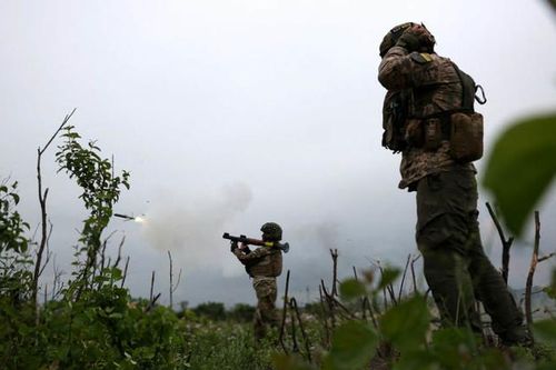 4 tên lửa Tochka-U, 15 tên lửa HIMARS và bom JDAM bị đánh chặn