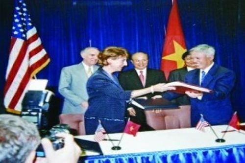 Bộ trưởng Thương mại Vũ Khoan và cuộc đàm phán vòng cuối Hiệp định Thương mại Việt Nam-Hoa Kỳ năm 2000