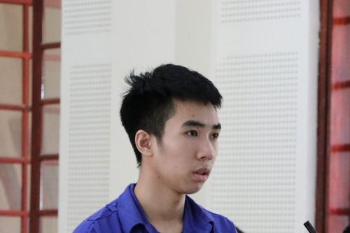 Đâm chết 2 người sau mâu thuẫn xin xăng lúc rạng sáng