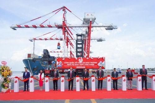 Cảng Quốc tế Long An hợp long 7 cầu cảng, chính thức khai thác hàng container