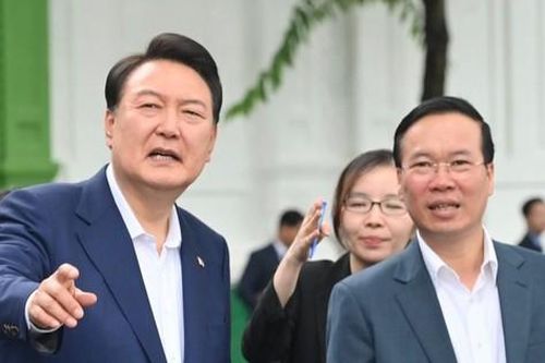 Chủ tịch nước Võ Văn Thưởng cùng Tổng thống Hàn Quốc ăn sáng, đi dạo bên Hồ Gươm